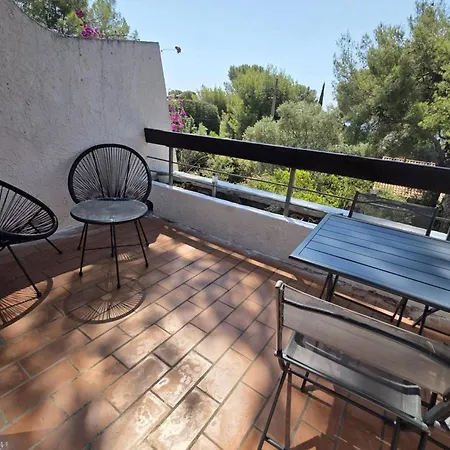 Apartment Bright In With Swimming Pool *