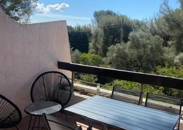 アパート Bright In With Swimming Pool *